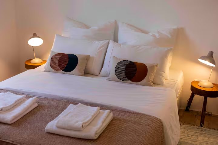 Quarto 1 da casa MonteZinho, com cama queen